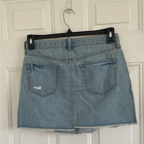 Gap Kids Plus Distressed Denim Mini Skirt Size 14 - Picture 2 of 9